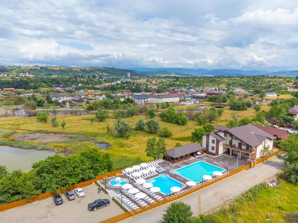 Sofion Hotel&Resort Solotvyno Bagian luar foto