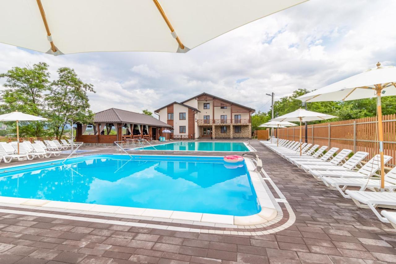 Sofion Hotel&Resort Solotvyno Bagian luar foto