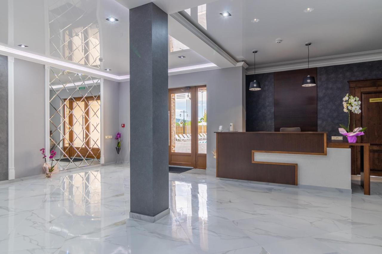 Sofion Hotel&Resort Solotvyno Bagian luar foto